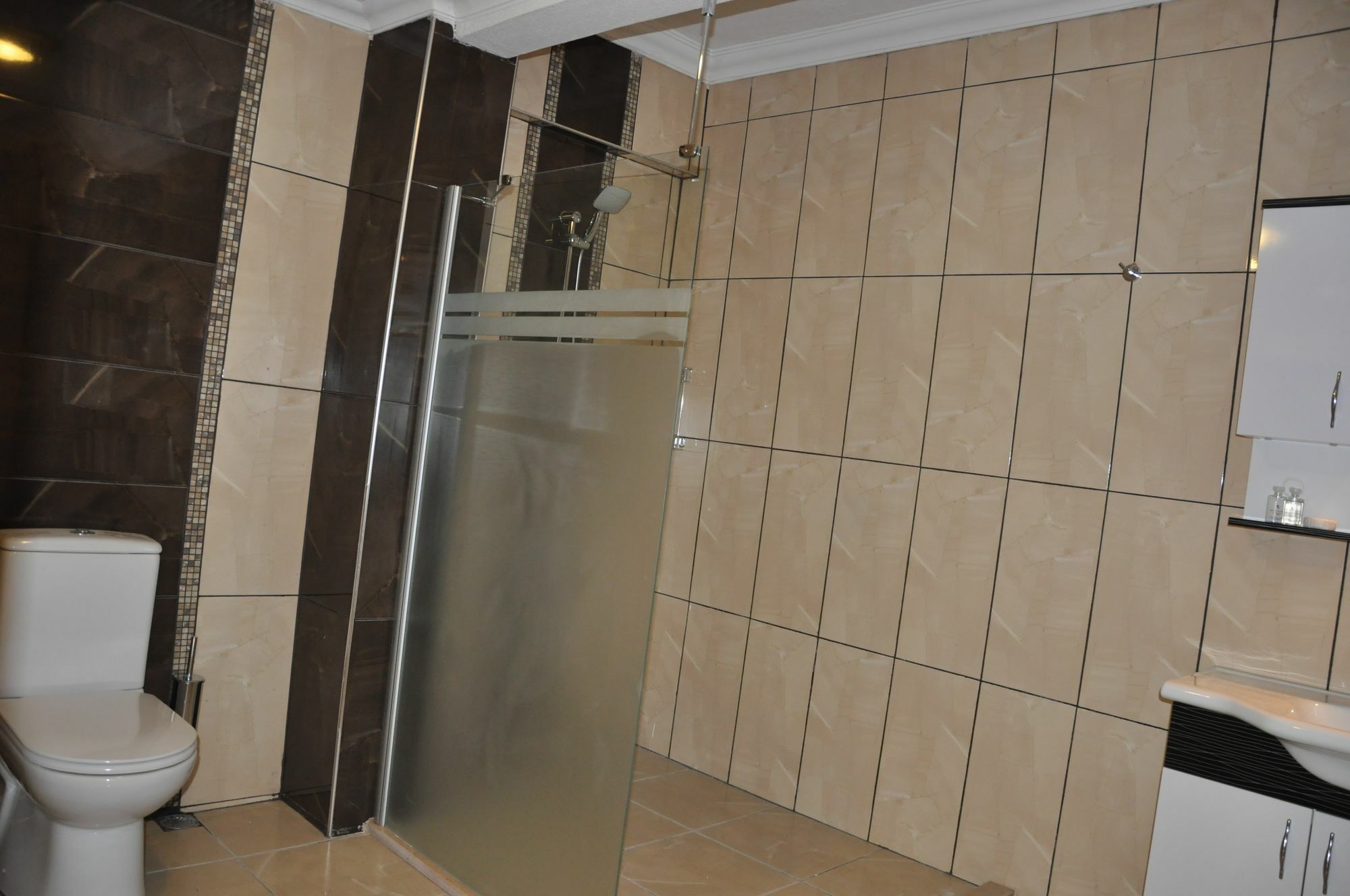 טורונץ' Pisces Hotel מראה חיצוני תמונה